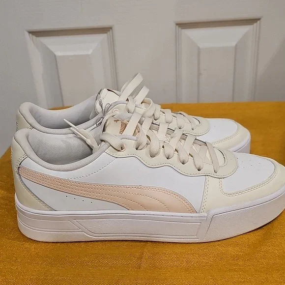 Puma Women's  Syke Athletic Shoes White Beige Peach 374764-23 Sz 10 NWOT/NO BOX - Picture 10 of 14